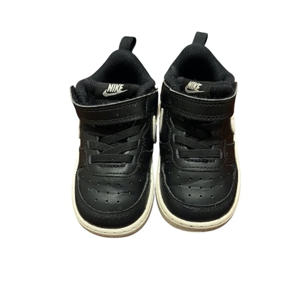 Nike Court Borough Low 2 TD in Black and White Child Size 6